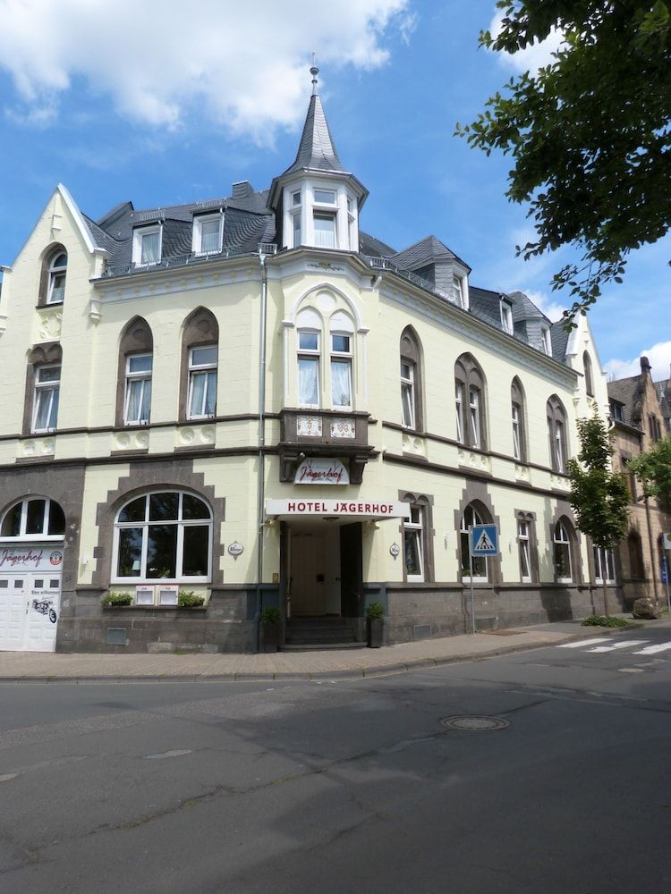 Hotel Restaurant Jägerhof -1 estrelas em Mayen
