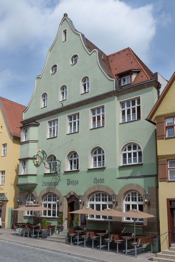 Hotel Restaurant Piazza -1 estrelas em Dinkelsbühl