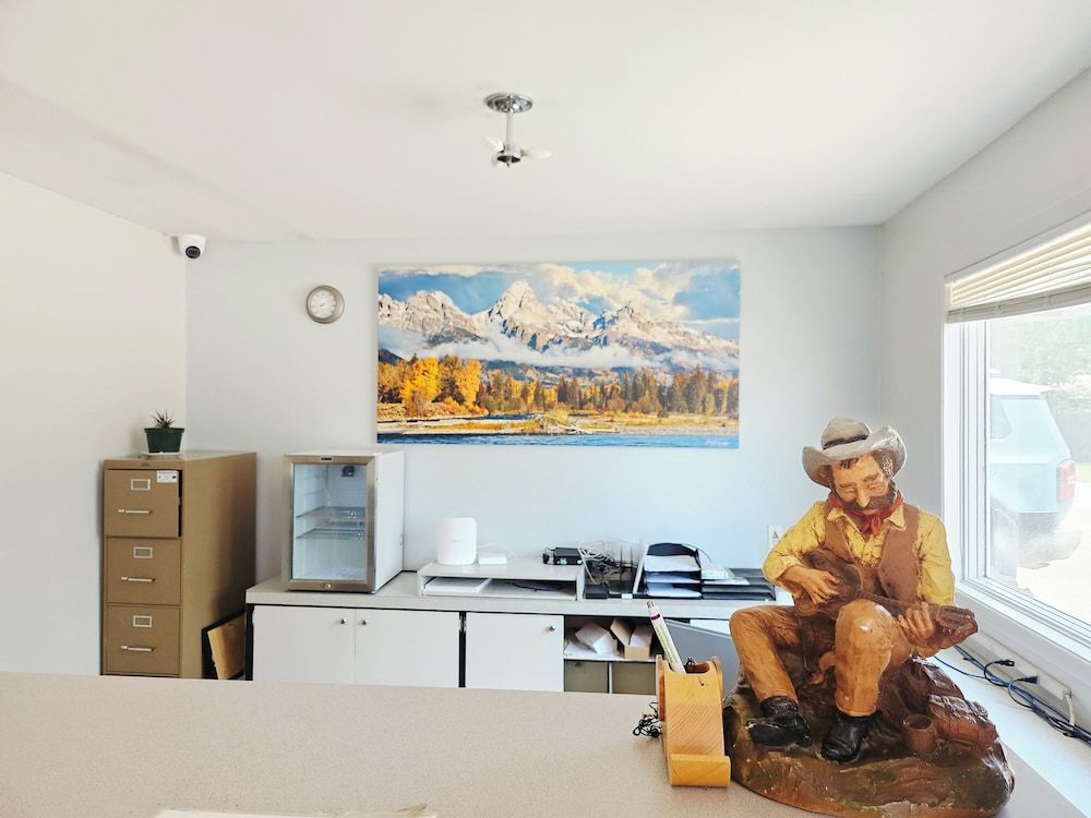 Budget Inn Express 3