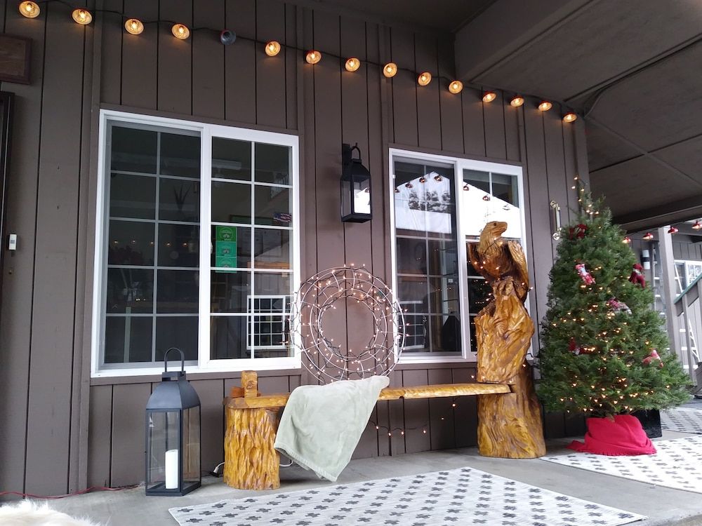 Chalet Motel Whitefish 2