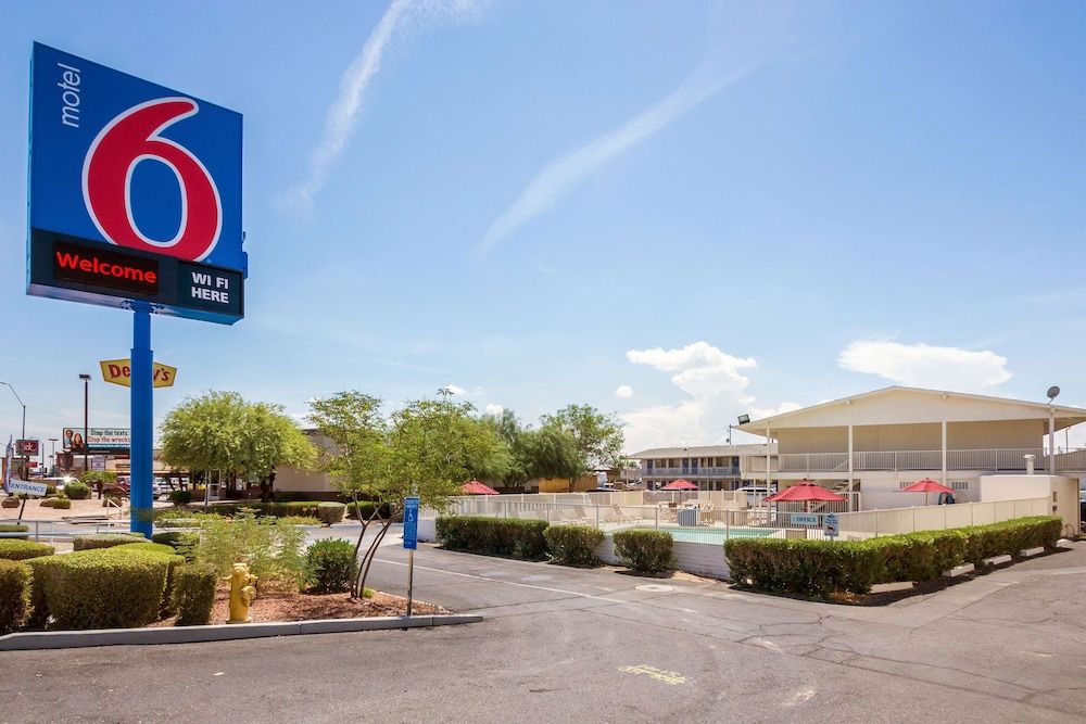 Motel 6 Youngtown, AZ - Phoenix - Sun City 2 estrelas em Youngtown