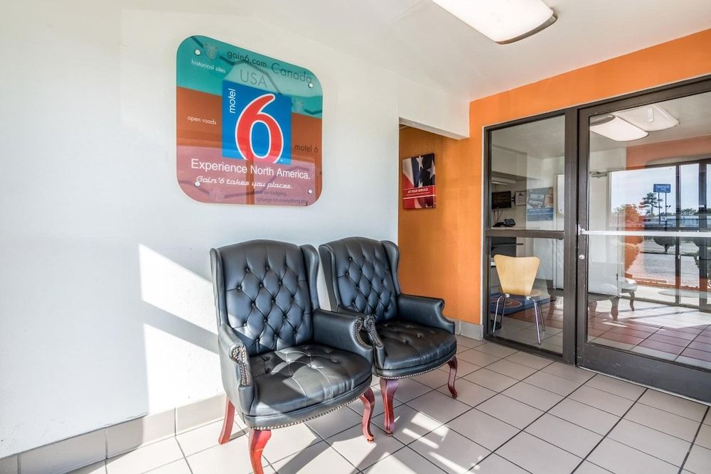 Motel 6 Lumberton, NC 2