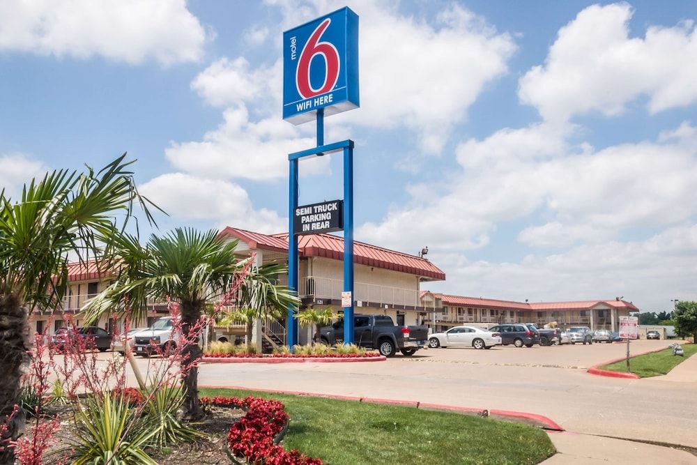 Motel 6 Mesquite, TX - Rodeo - Convention Ctr 2 estrelas em Mesquite