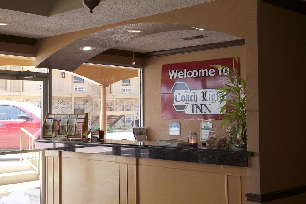 Coach Light Inn Brenham 2