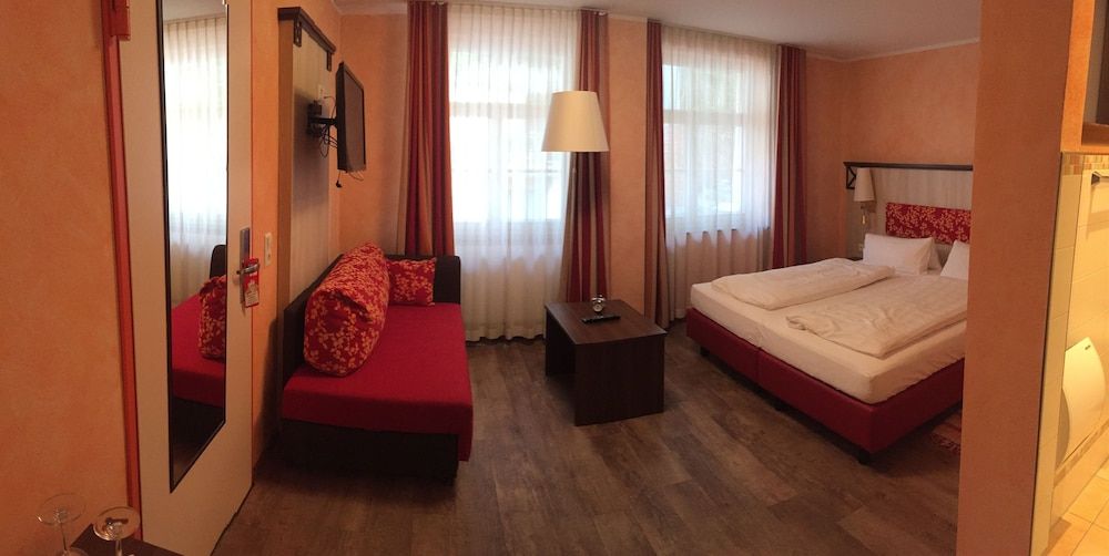 Hotel und Gästehaus Seehof 3