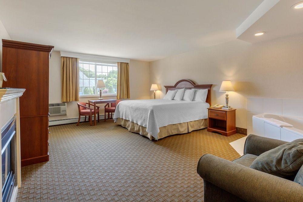 Ogunquit Hotel & Suites 3