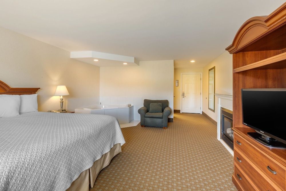 Ogunquit Hotel & Suites 2