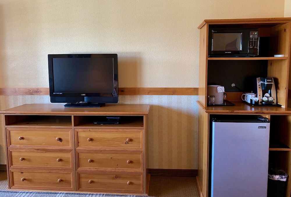 Cousins Country Inn 3