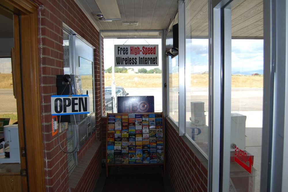 Budget Host 254 Inn Loveland 3