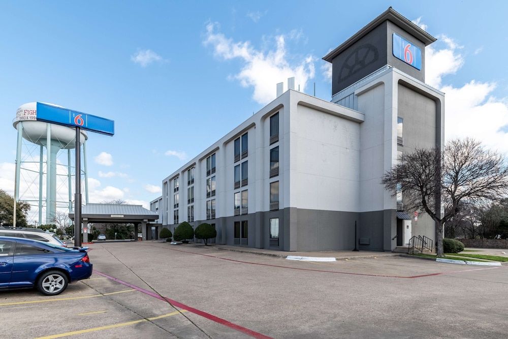 Motel 6 Lewisville, TX - Medical City 2 estrelas em Lewisville