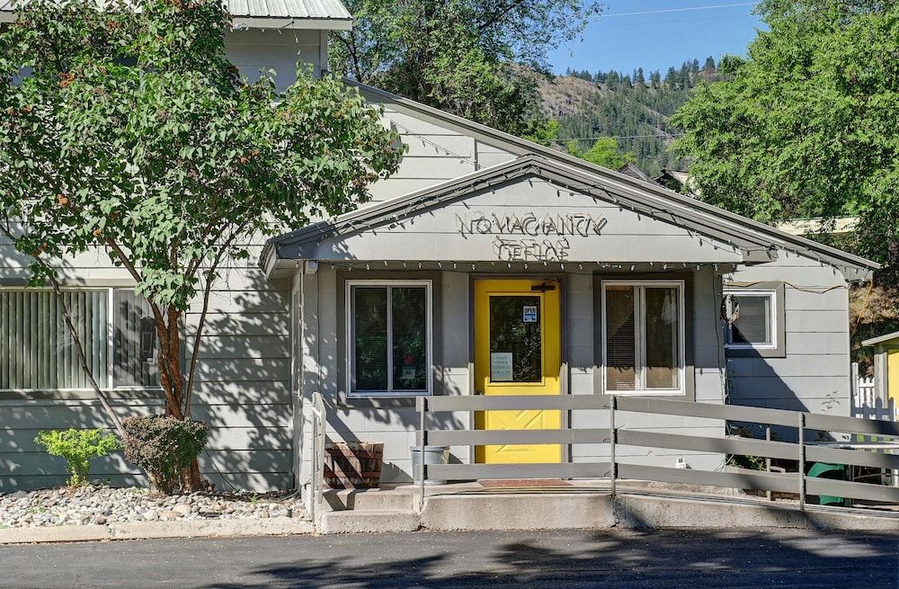 Idle A While Cabins 2