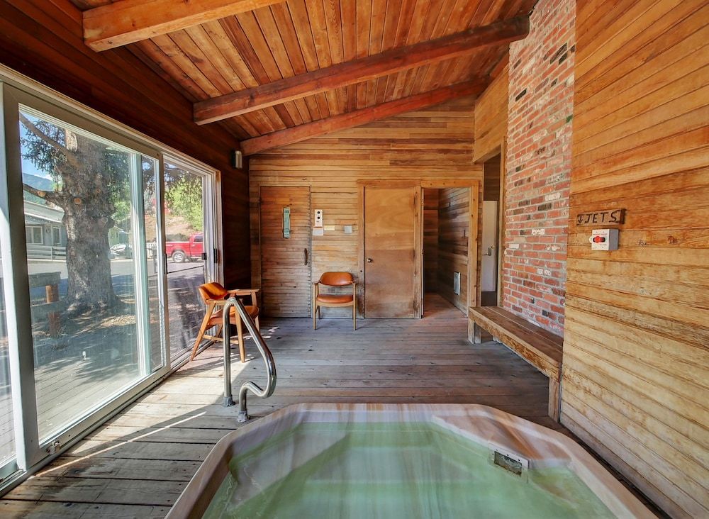 Idle A While Cabins -1 estrelas em Twisp