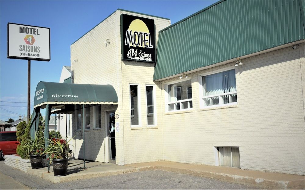 Motel Quatre Saisons 2 étoiles à Forestville