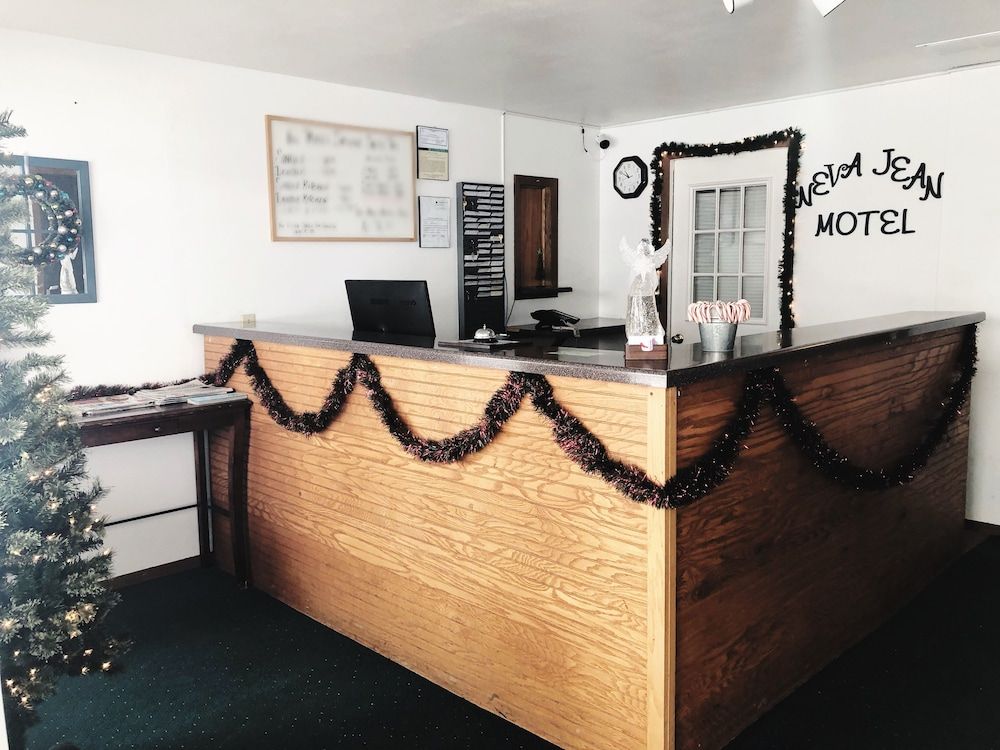 Neva Jean Motel -1 estrelas em Marshfield