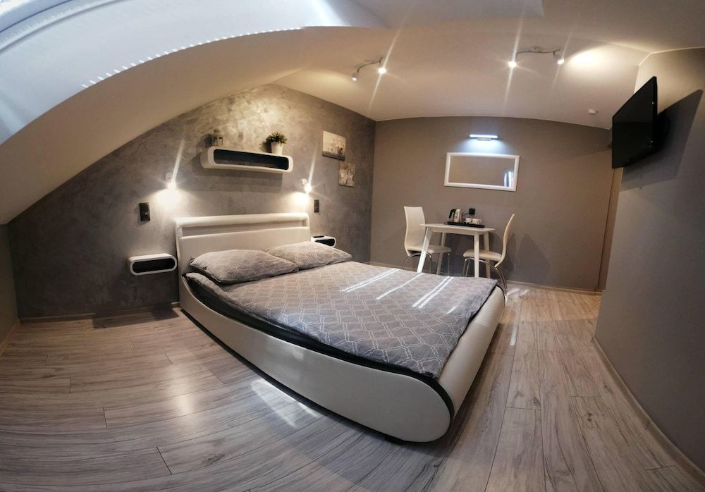 Atmosfera -1 estrelas em Rozalin