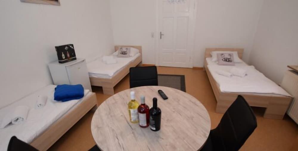 Monteurzimmer Kircheim unter Teck - Hostel 2