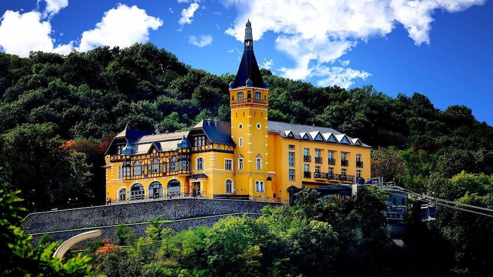 Větruše Hotel Restaurant 4 étoiles à Ústí nad Labem