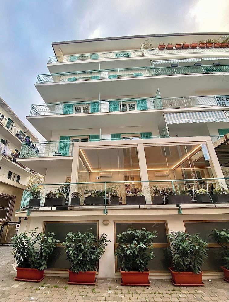 Albergo Giuan Arma di Taggia -1 estrelas em Arma di Taggia