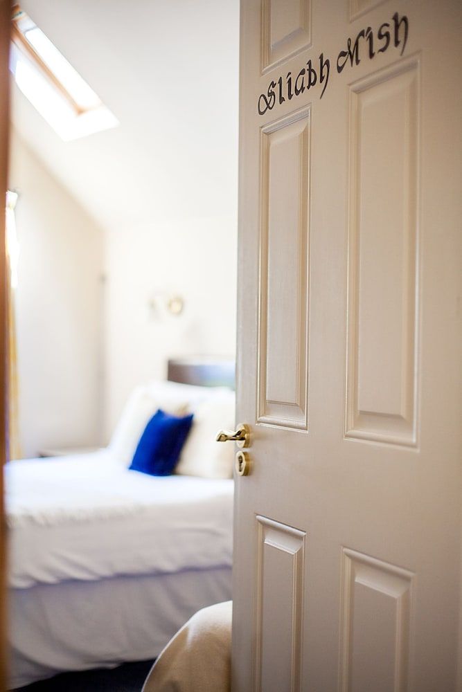 The Anvil Bar & Restaurant 2