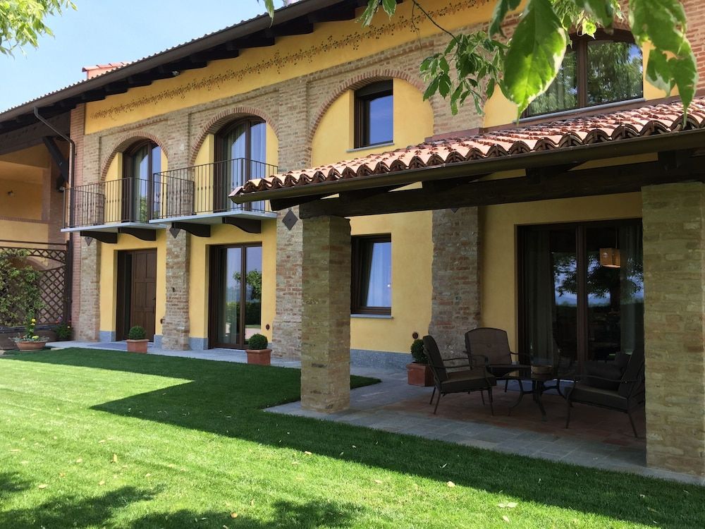 Cascina Cortine -1 estrelas em Guarene