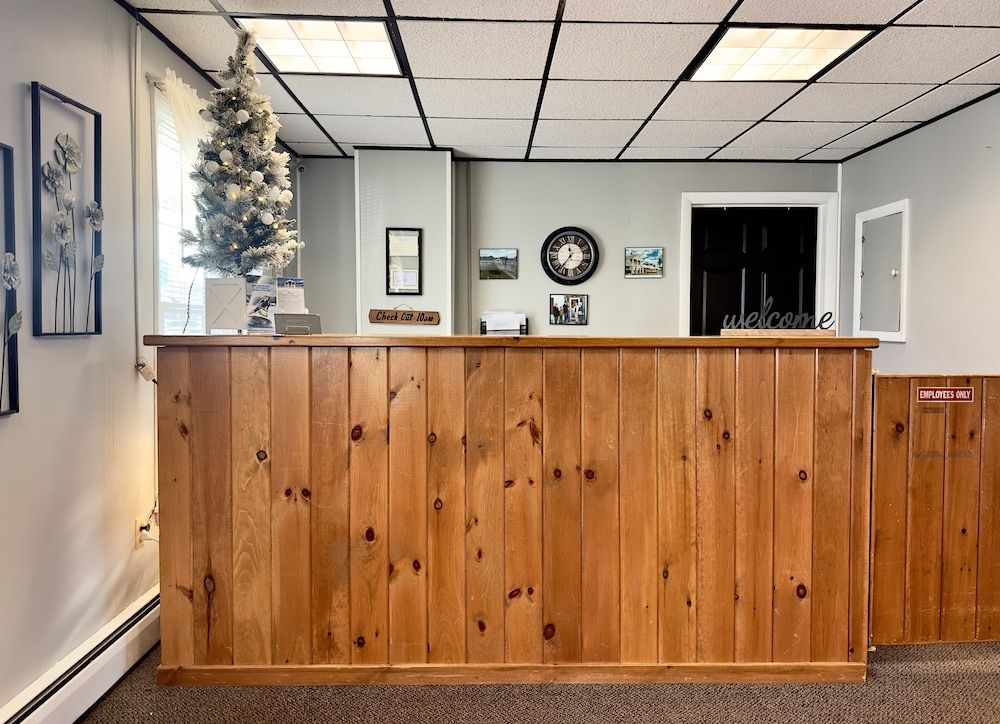 Colonial Valley Motel 2