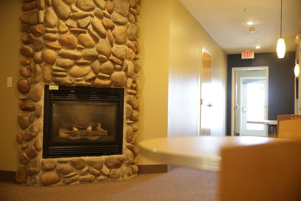 The Weathervane Inn 2