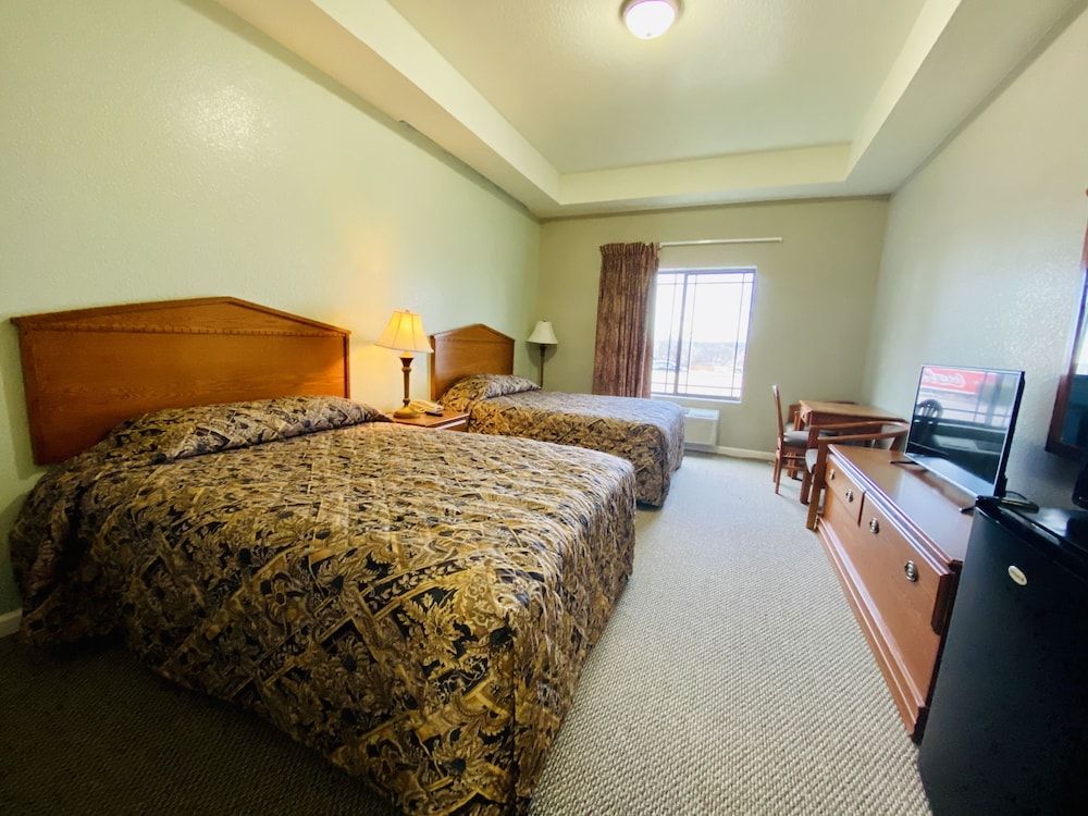 Studio 7 Extended Stay 3