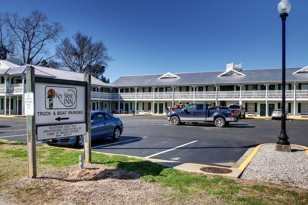 Key West Inn 2 estrelas em Tuscumbia