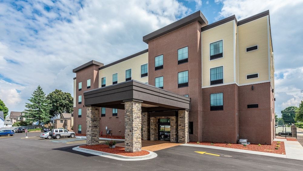 Cobblestone Hotel & Suites - Hartford 2 étoiles à Hartford