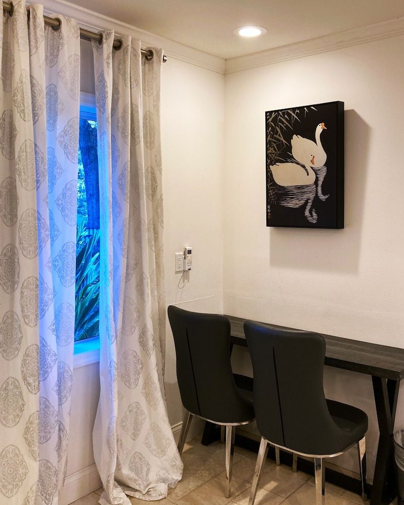 Retreat at Crystal Manatee 2