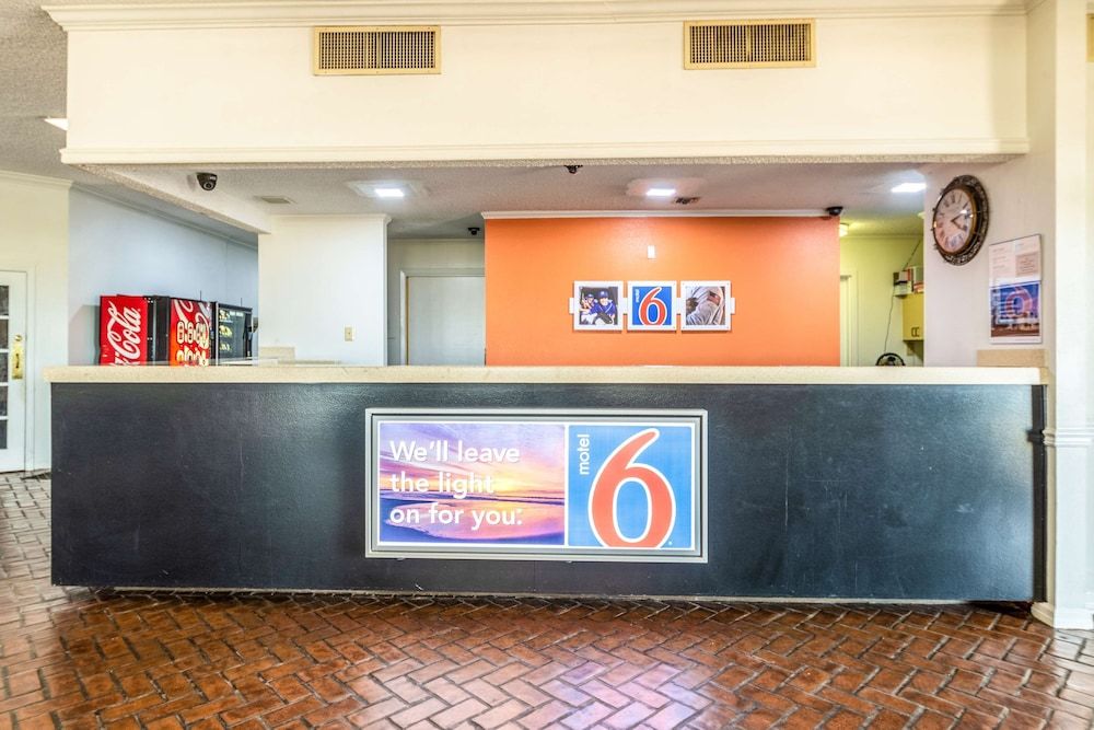 Motel 6 Natchitoches, LA 3