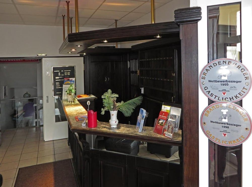 Hotel FÔøΩrstenberg 2