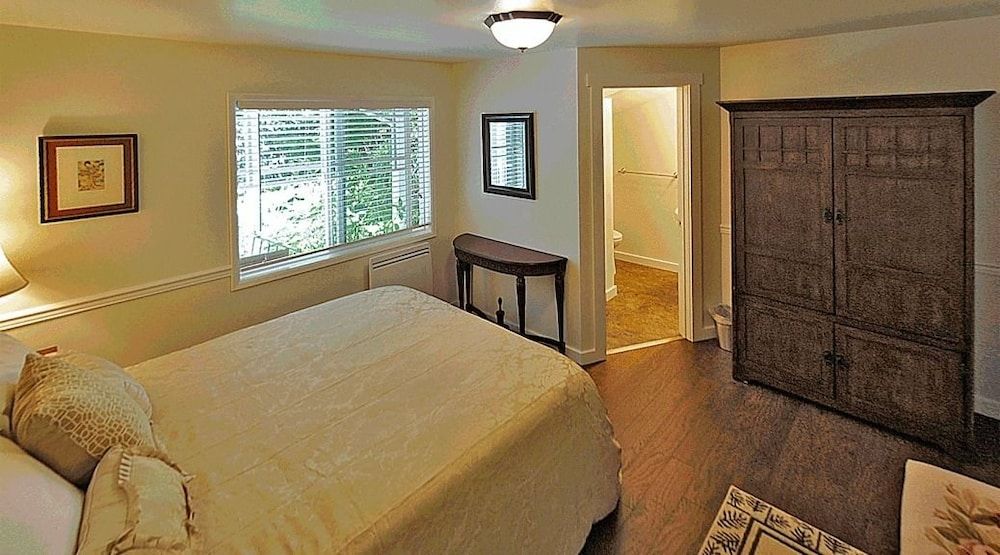 Friday Harbor Grand B&B 3