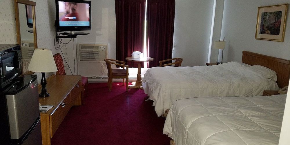 Woonsocket Motor Inn 2