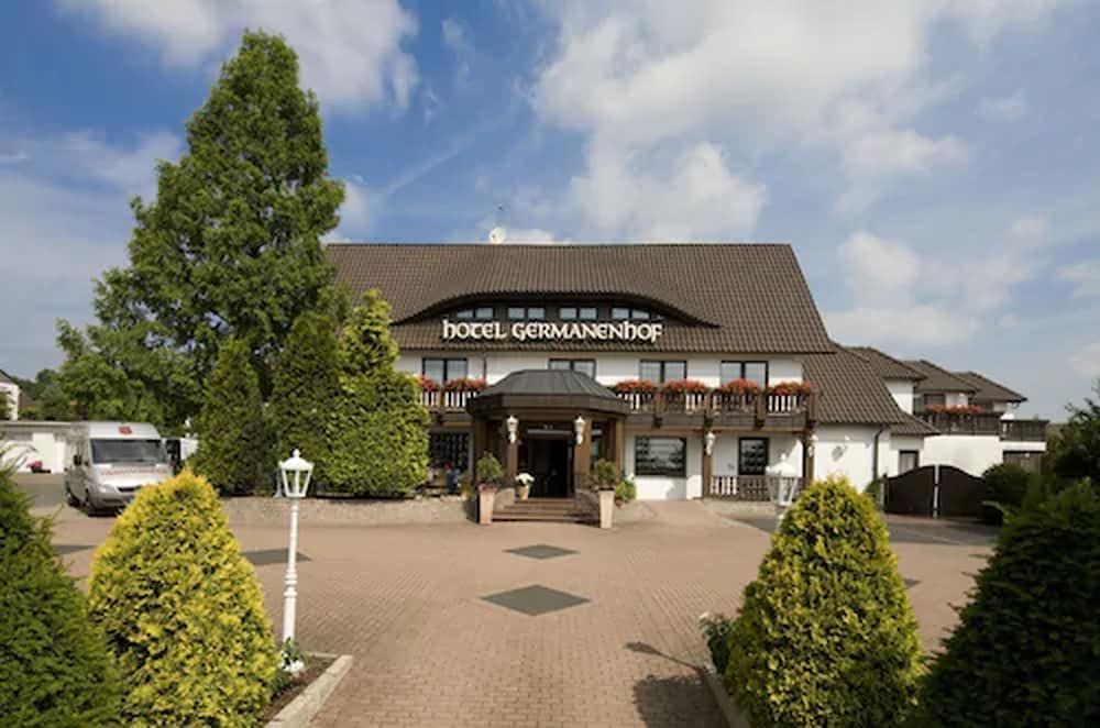 Ringhotel Germanenhof 3 estrelas em Sandebeck