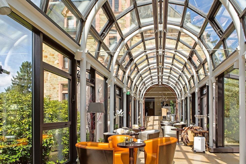 Romantik Hotel Schloss Rettershof 2