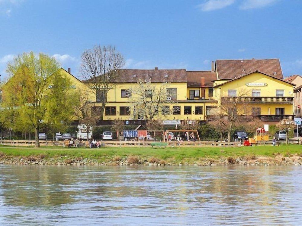 Hotel Restaurant Zur Mainlust -1 estrelas em Maintal