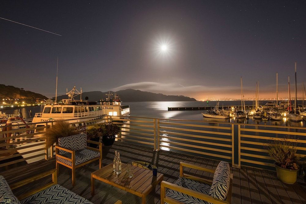 Waters Edge Hotel 3 estrelas em Tiburon