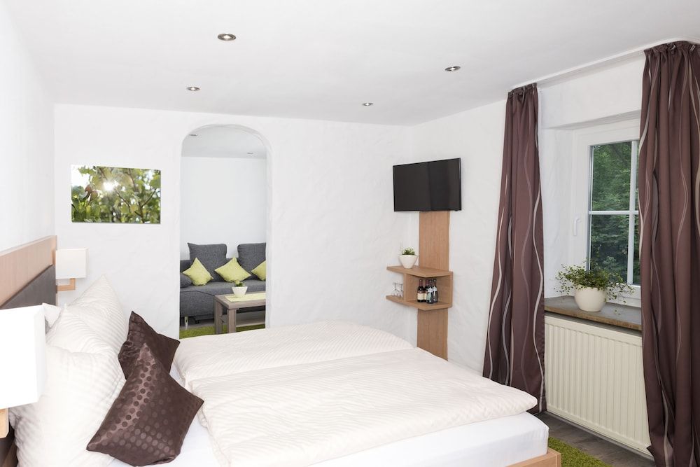 Hotel Garni BURG WALDENSTEIN 3