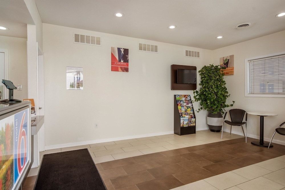 Motel 6 Van Buren, AR 3