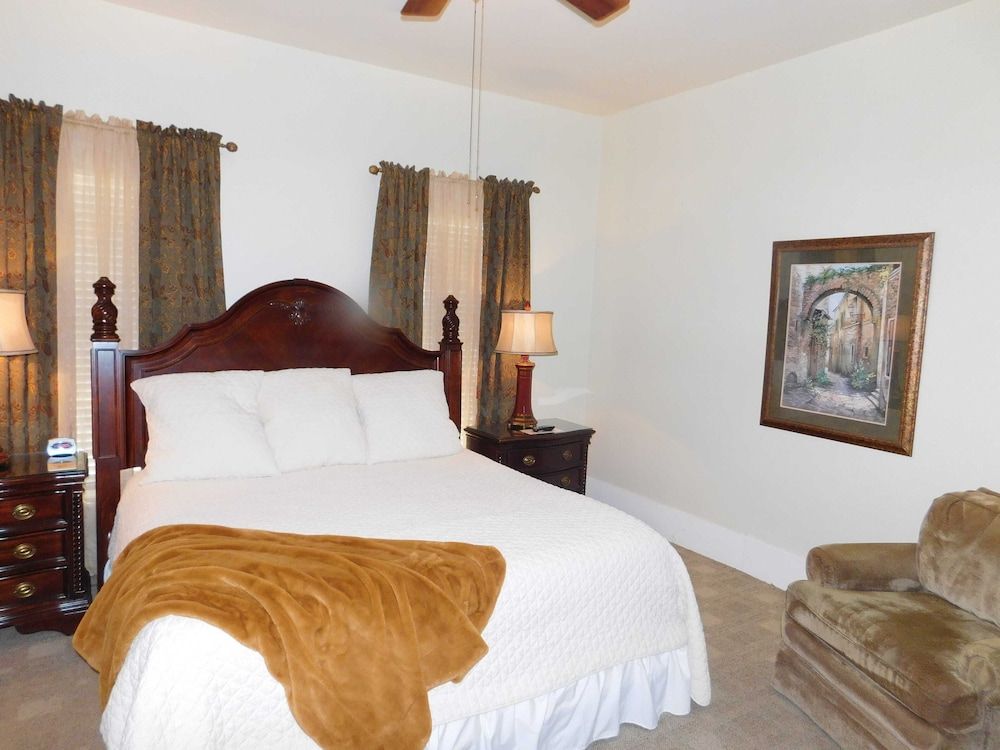 Rainbow Courts Motel 3