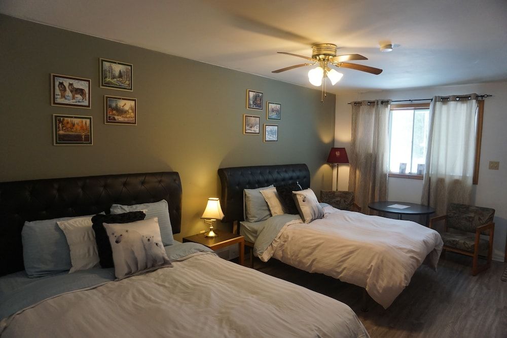 Shenstone Motor Inn 3