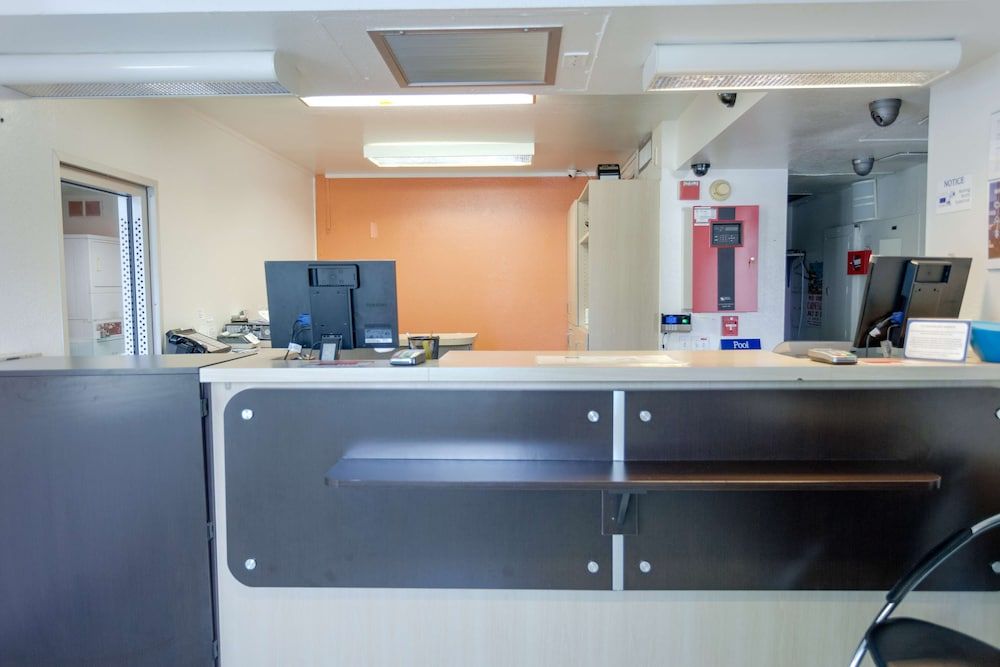 Motel 6 Weed - Mount Shasta 3