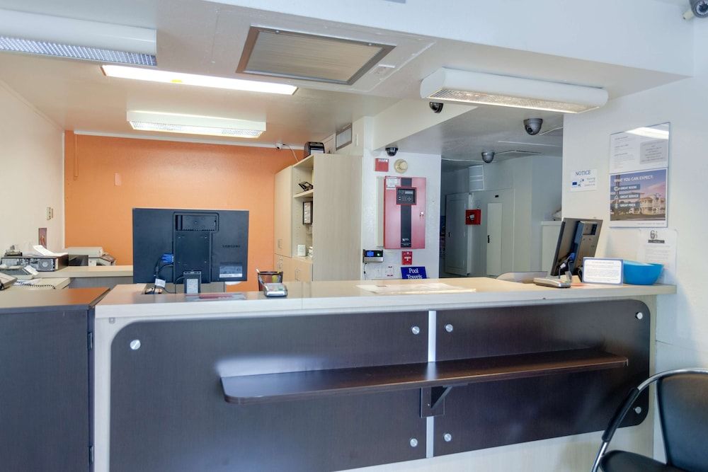 Motel 6 Weed - Mount Shasta 2