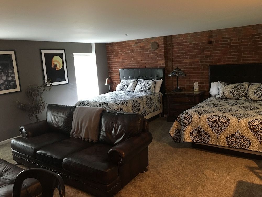 Lodging at the Gaffer Inn 2