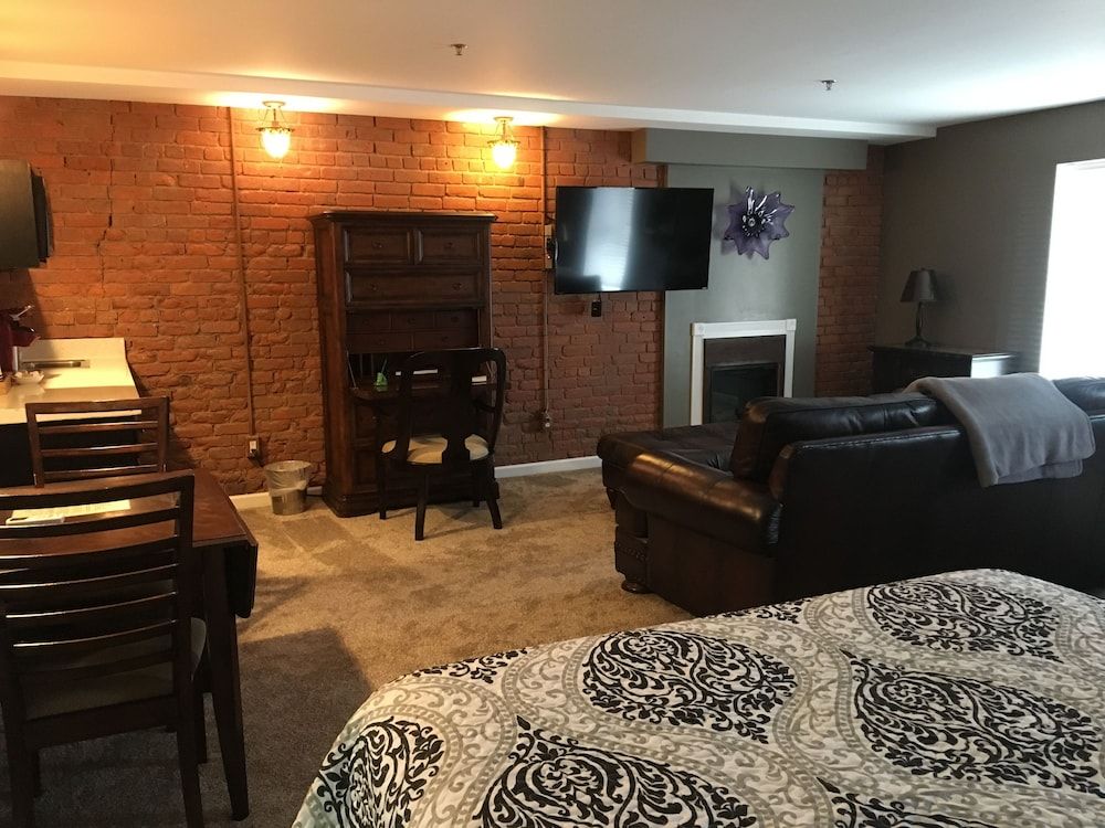 Lodging at the Gaffer Inn 3