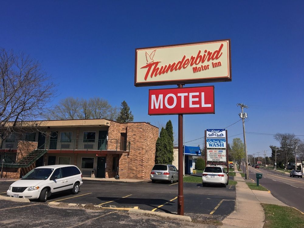 Thunderbird Motor Inn Baraboo 1 estrelas em Baraboo