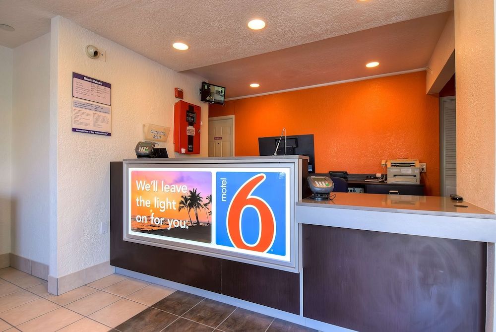 Motel 6 Rowland Heights, CA - Los Angeles - Pomona 2