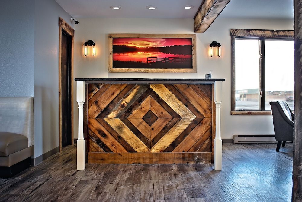 Sunlac Inn Devils Lake 3