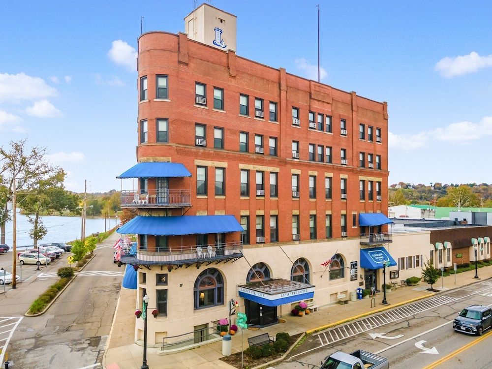 The Lafayette A grand Riverboat Era Hotel 4 estrelas em Marietta